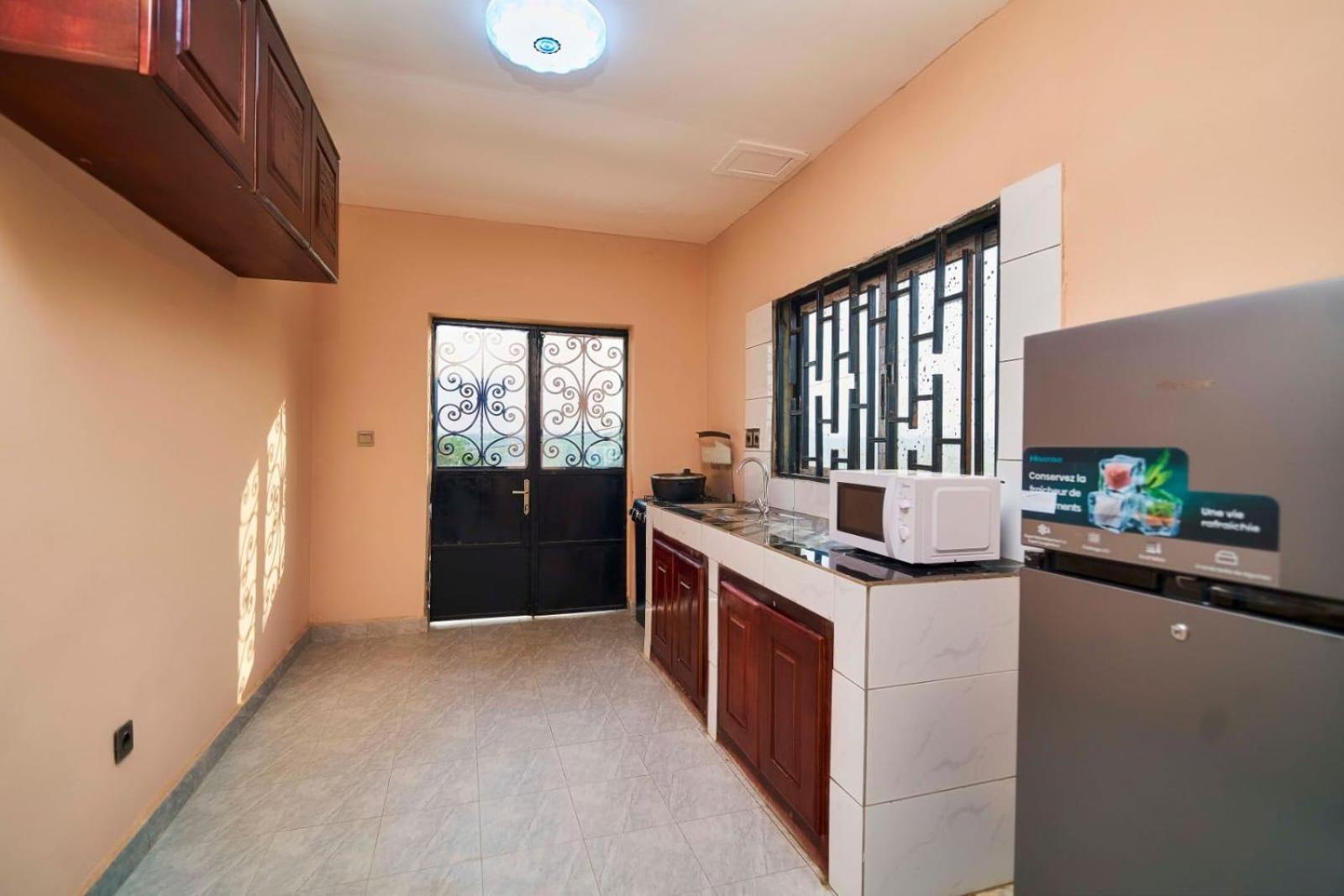 Elite Complex Hotel Yaounde Bagian luar foto